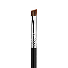 Load image into Gallery viewer, Angled Brow Brush E75
