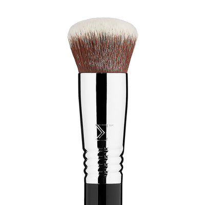 Round Kabuki Brush F82 - Sigma - Victoria Roggio Beauty